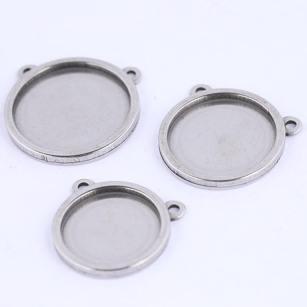 5 Pcs in Bianco Cabochon di Ba - Bezels Set Pendant recensione e prezzo
