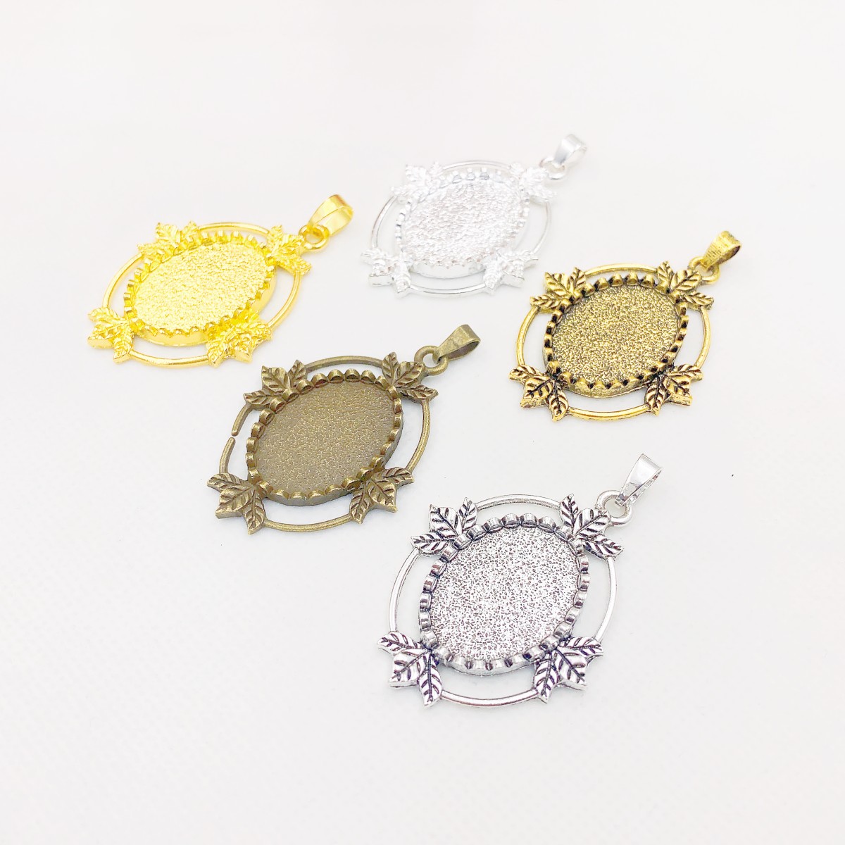 Onebeading Fit 18x25mm Cabocho - Bezels Set Pendant recensione e prezzo